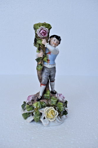 Vintage Ludwigsburg Porcelaine Figurine Garçon Avec Fleurs Allemande Couronne - Photo 1 sur 11