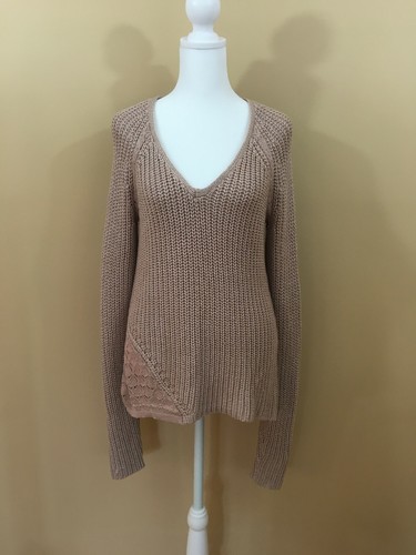 Maglione pullover scollo a V Calvin Klein rosa champagne dettagli pizzo taglia small nuovo senza etichette - Foto 2 di 10