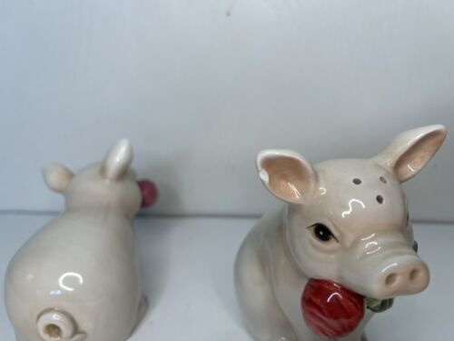 Fitz & Floyd Classics French Market Pigs Salt & Pepper Shakers - Chip On Ear - Picture 6 of 6