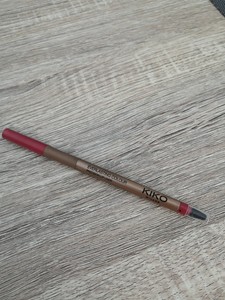 Détails Sur Crayon à Lèvres Kiko