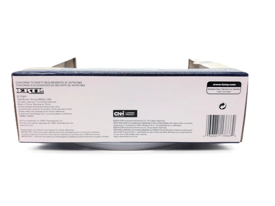 1/64 New Holland Speedrower 260 2014 Farm Show Gold Chaser - Image 3 of 3