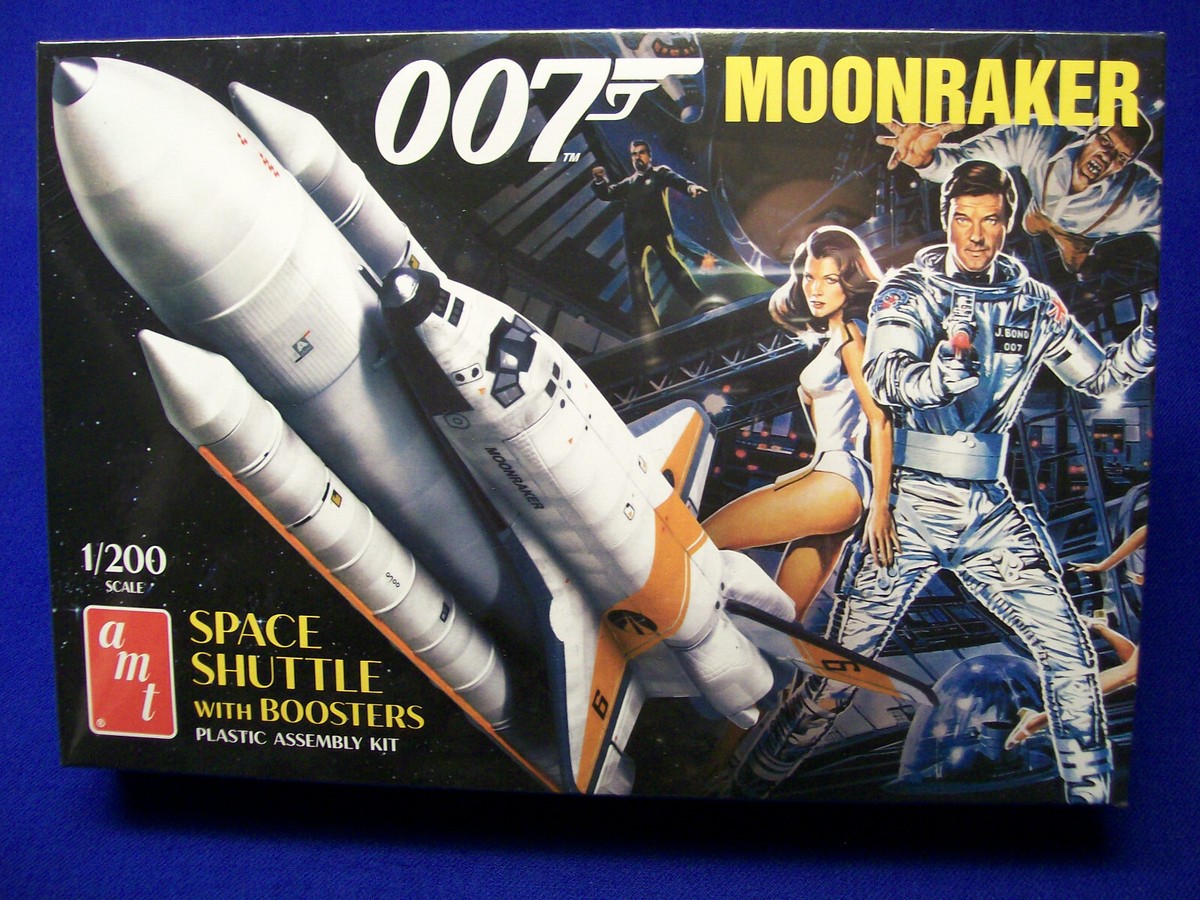 Skill 2 Model Kit Space Shuttle Boosters Moonraker James