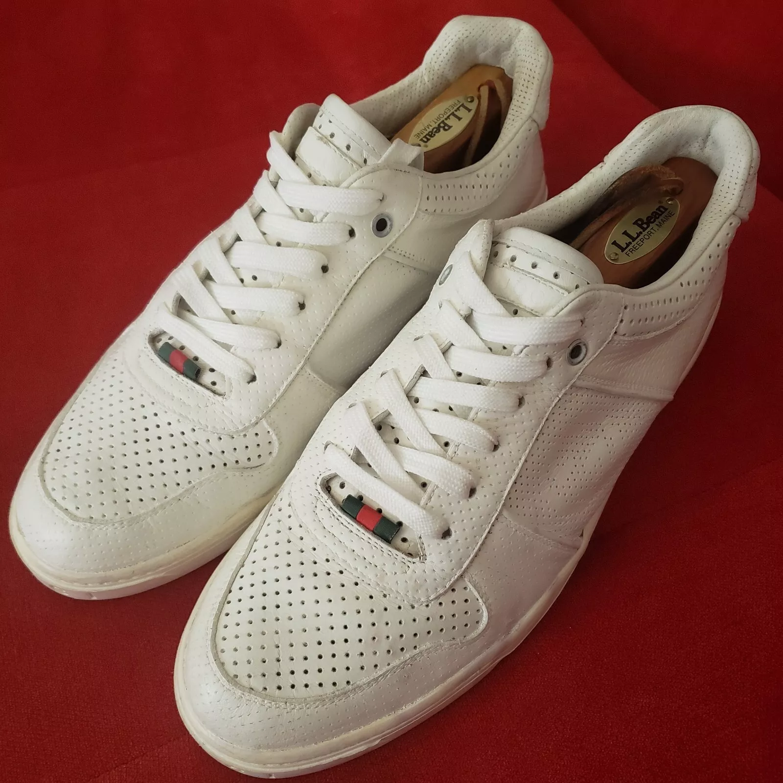 Baskets authentiques Gucci pour hommes GG cuir blanc PRAGA 212452 ADXAO chaussures taille UE 43