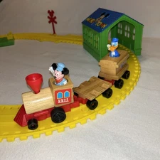 Vintage 1972 Mickey Mouse Railroad Wooden Train Wind-up 21 Pieces Tested Working