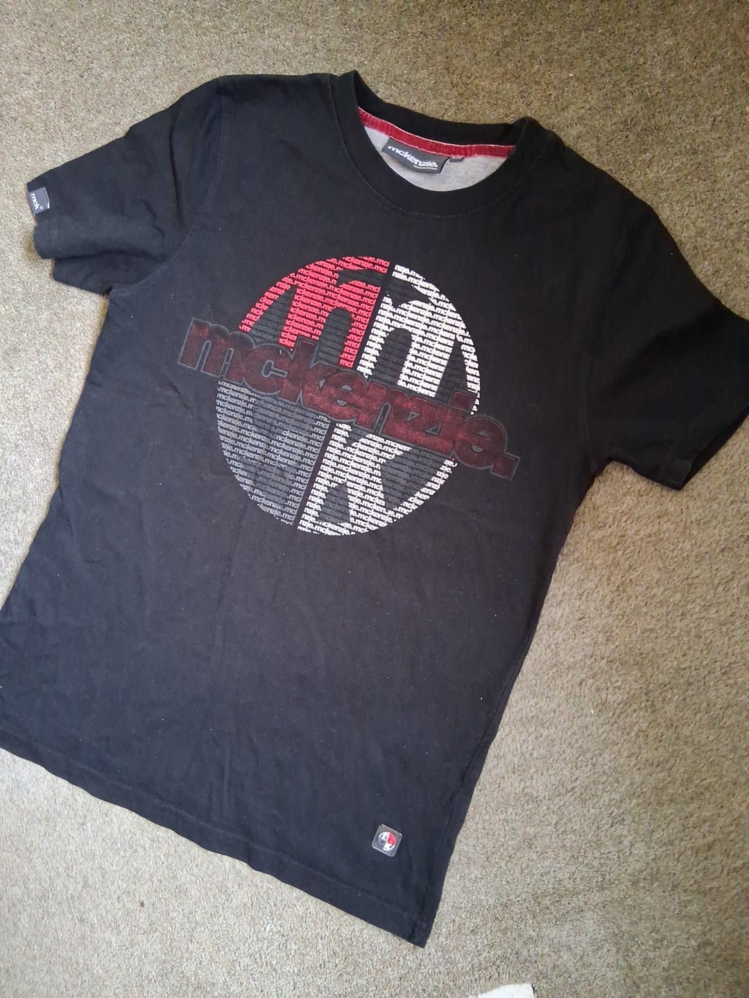 LARGE BOYS McKENZIE T SHIRT BNWOT BLACK