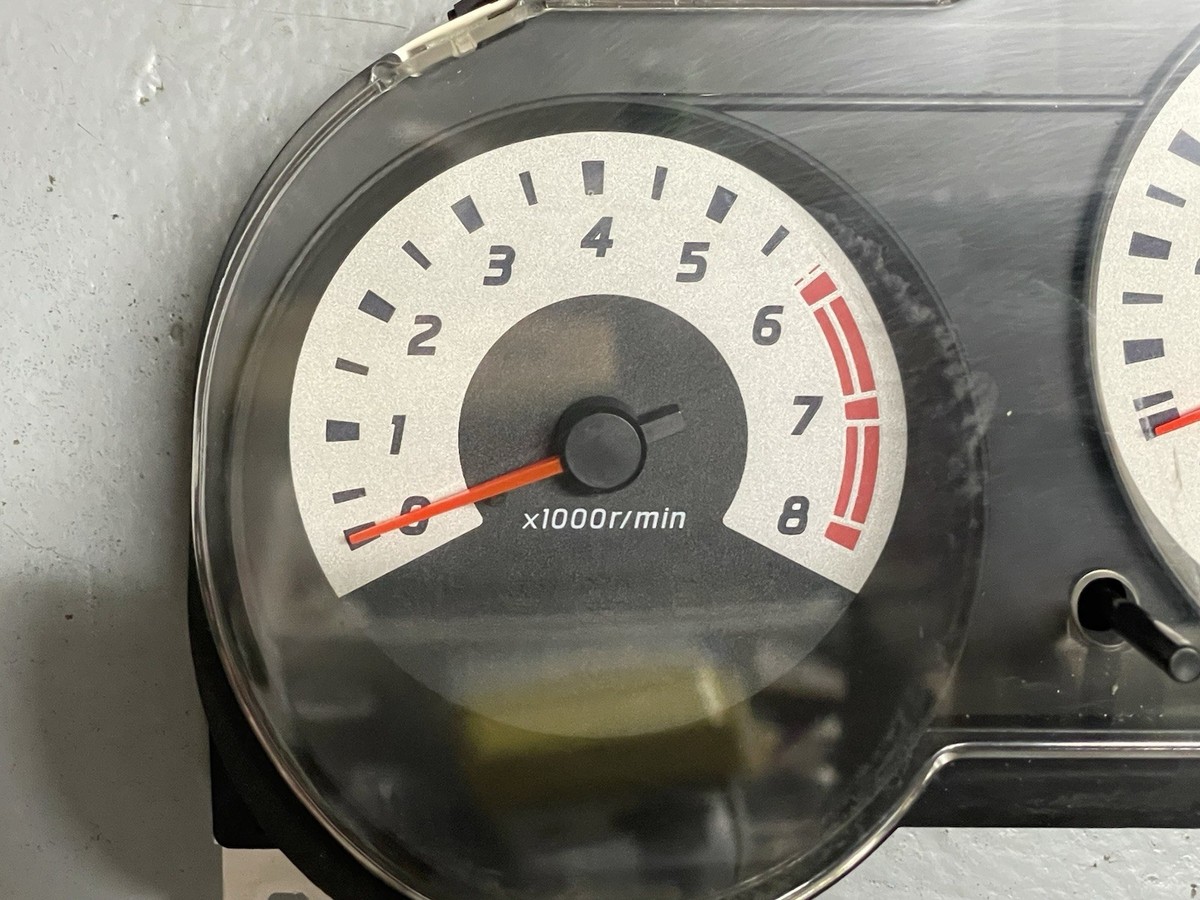 04 Nissan Xterra Frontier V6 Instrument Cluster 24810-ZD016