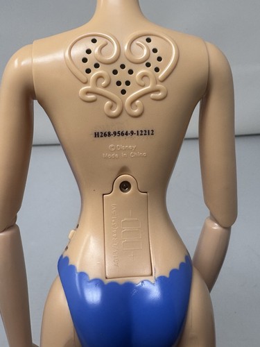 Disney Store Cenicienta 17" Muñeca Cantora Articulada Brazos Piernas Necesita Baterías - Imagen 8 de 12