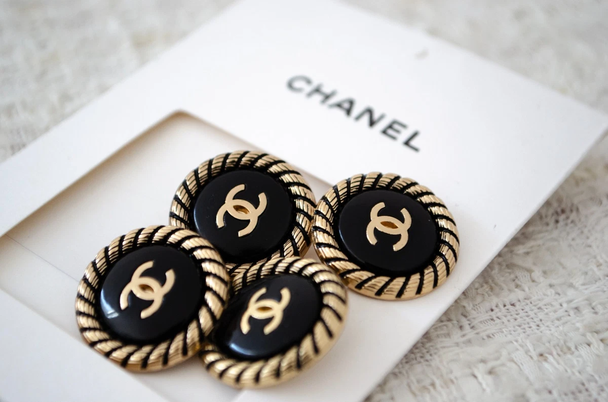 Preços baixos em Botões Vintage Chanel | eBay