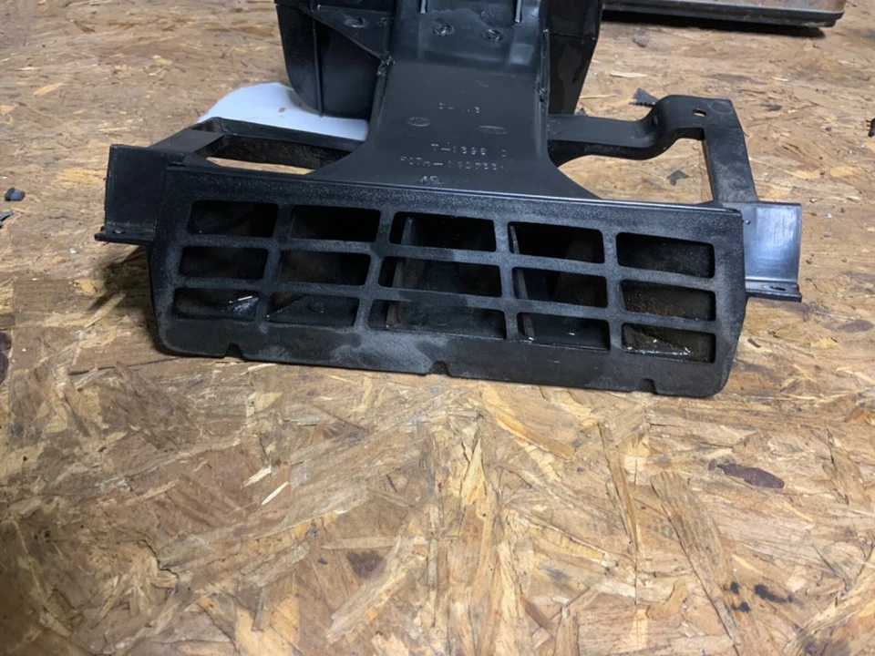 Mazda b3000 1994 serie b Ford Ranger parabrisas descongelación ventilación E97H-19D733 Foto 3 de 4