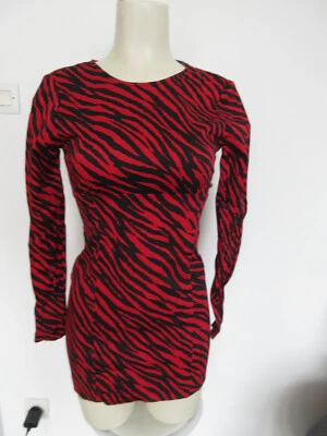 robe rouge pull&bear taille S - Photo 1/3
