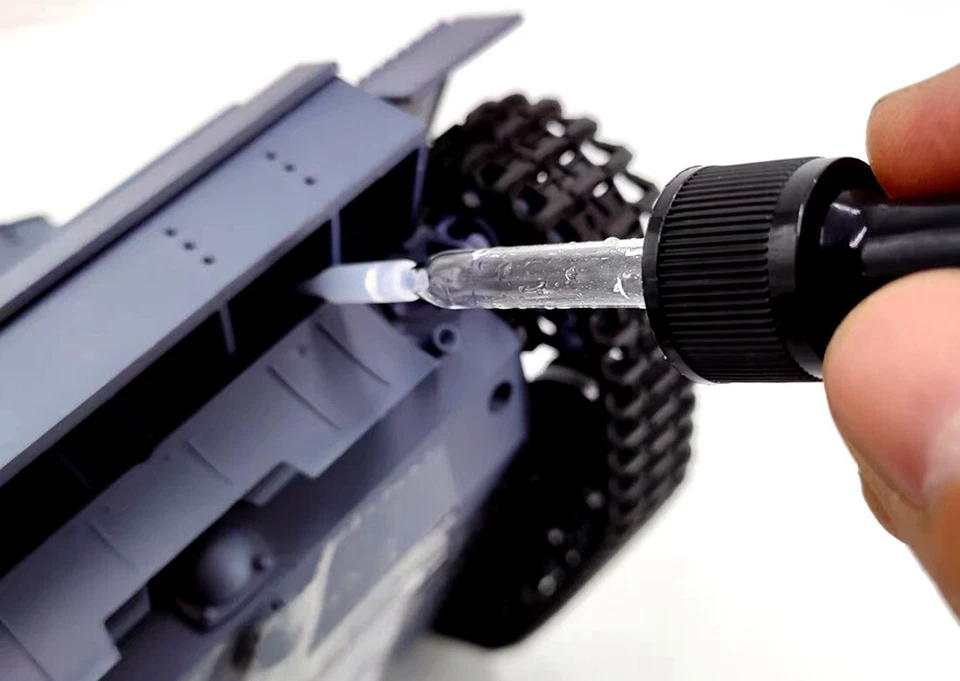 Heng long 1/16 Scale RC Tank  20ML Smoking Oil Fluid Tiger 1 Accessories Parts - Image 2 of 4