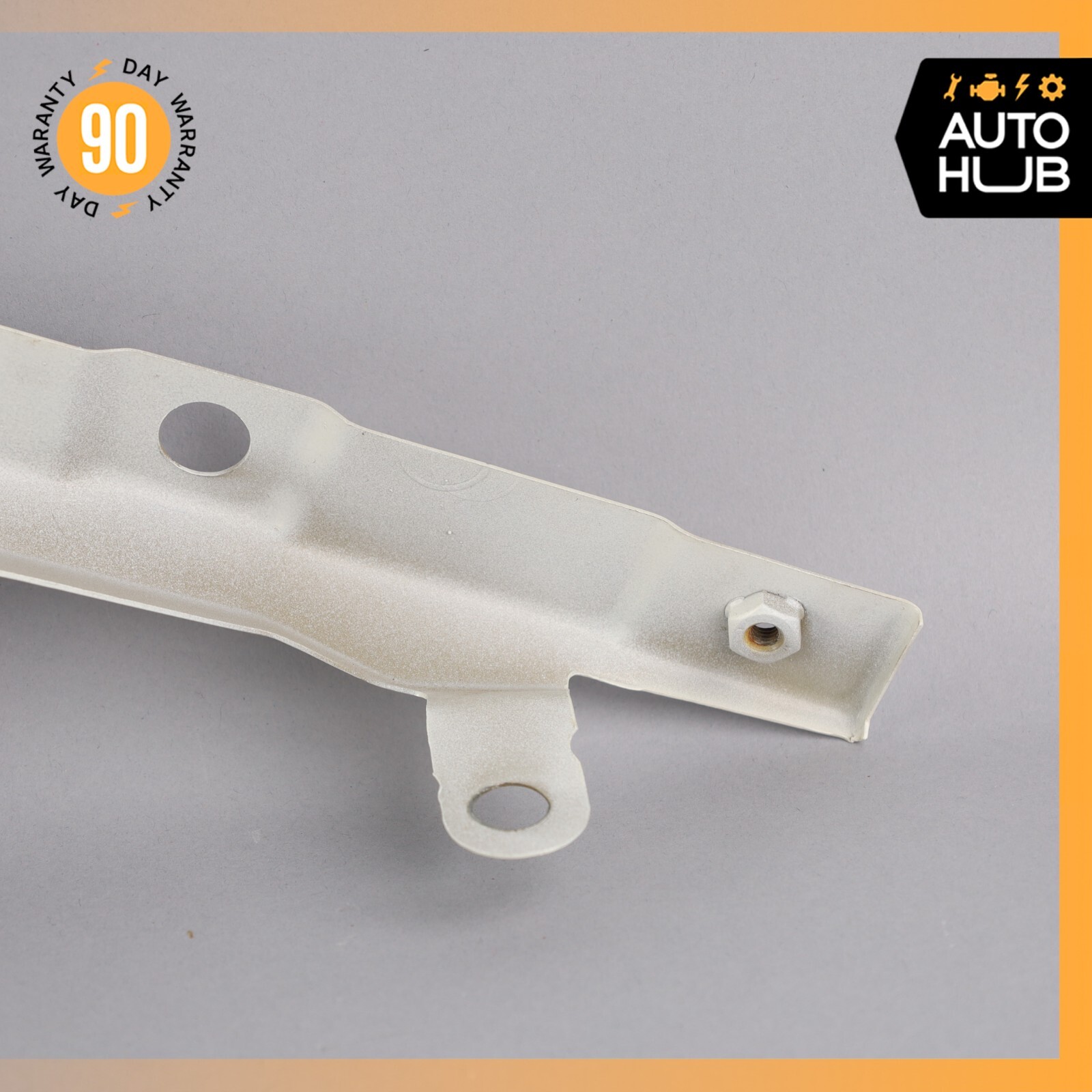 08-19 Maserati GranTurismo Front Left Side Fender Top Mount Bracket OEM 11k
