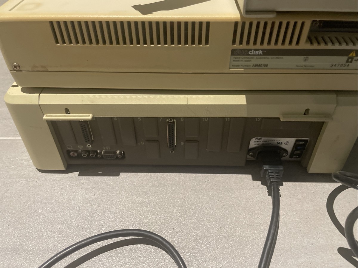 Apple IIe computer system with single disk and dual disk