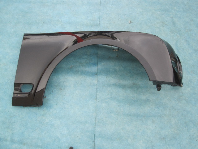 Bentley Mulsanne right passenger side fender
