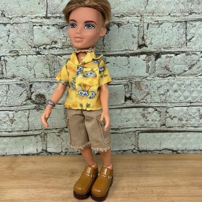 Bratz Boyz Doll Cameron W/ Shorts Shirt Shoes  Necklace Watch BLAZE 2002 Surfer
