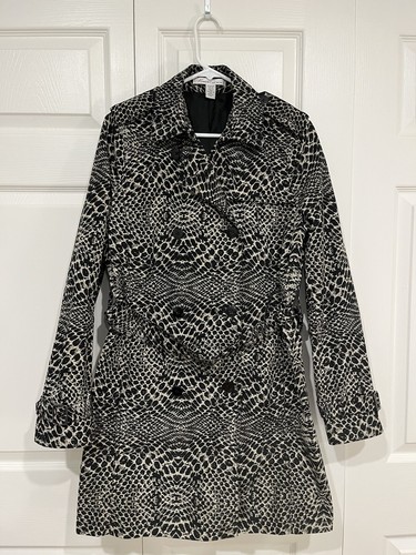 Kenneth Cole Snake Skin Python Black Cream Trench Coat, Raincoat W/ Belt, Medium