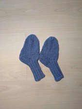 Selbstgestrickte Kleinkinder-Socken, blau, Gr&ouml;&szlig;e 19