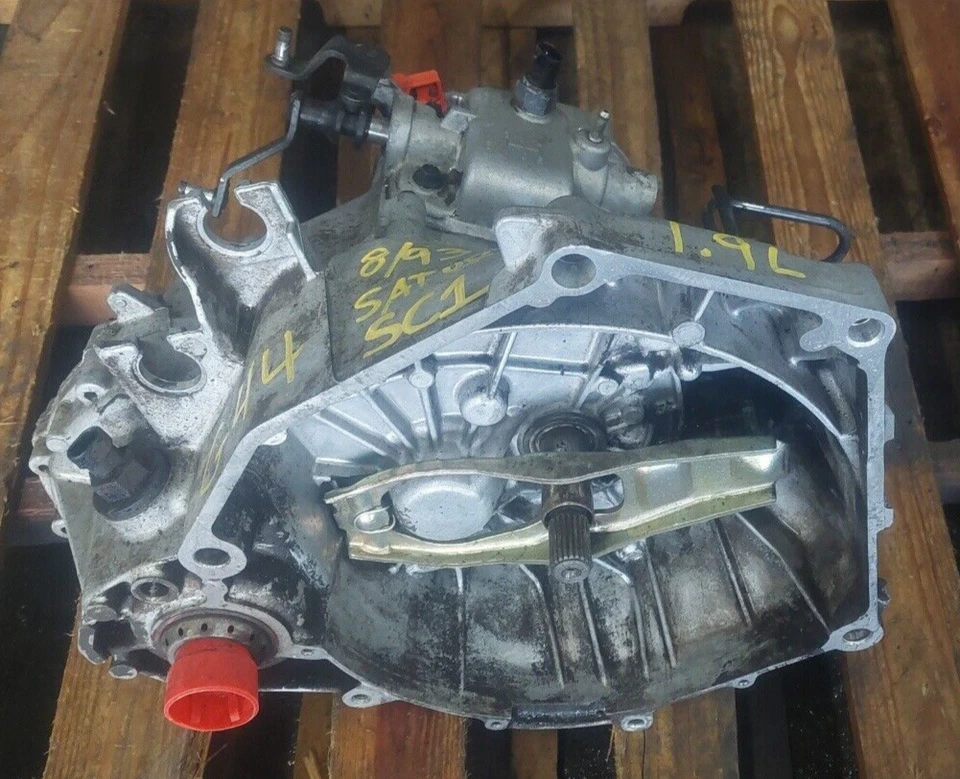1993 1994 Saturn SL1 SC1 SOHC 5 Speed Manual Transmission Transaxle Foto 2 de 4