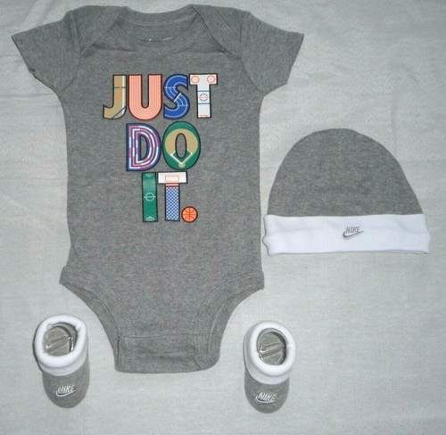 New Nike Futura Vest Hat boots Baby Unisex Romper Sizes 0-6 --6-12 Months BOXED - Picture 4 of 4