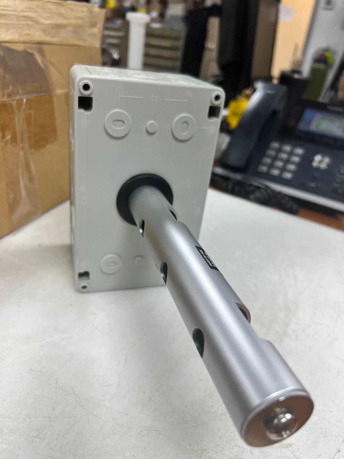 👀NEW CARRIER DUCT ENCLOSURE FOR CO2 VENTILATION CONTROLLER 33ZCASOCO2 HH99ZZ015