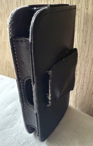 Apple iPhone 4 with carry case - Zdjęcie 14 z 22