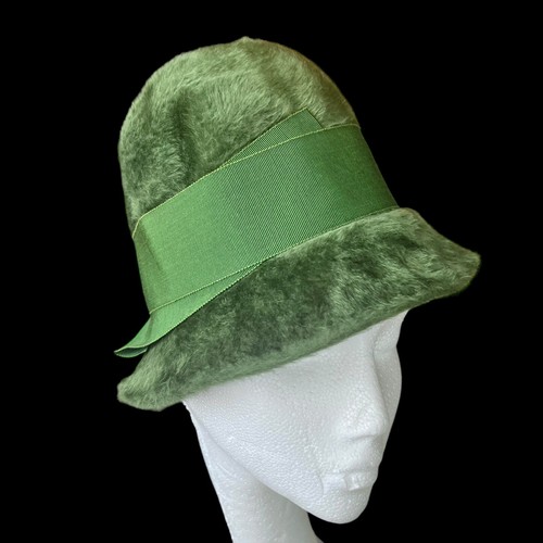 Vintage 60s Cloche Style Hat By BERMONA Green Furry Material With Ribbon Trim - Picture 2 of 10