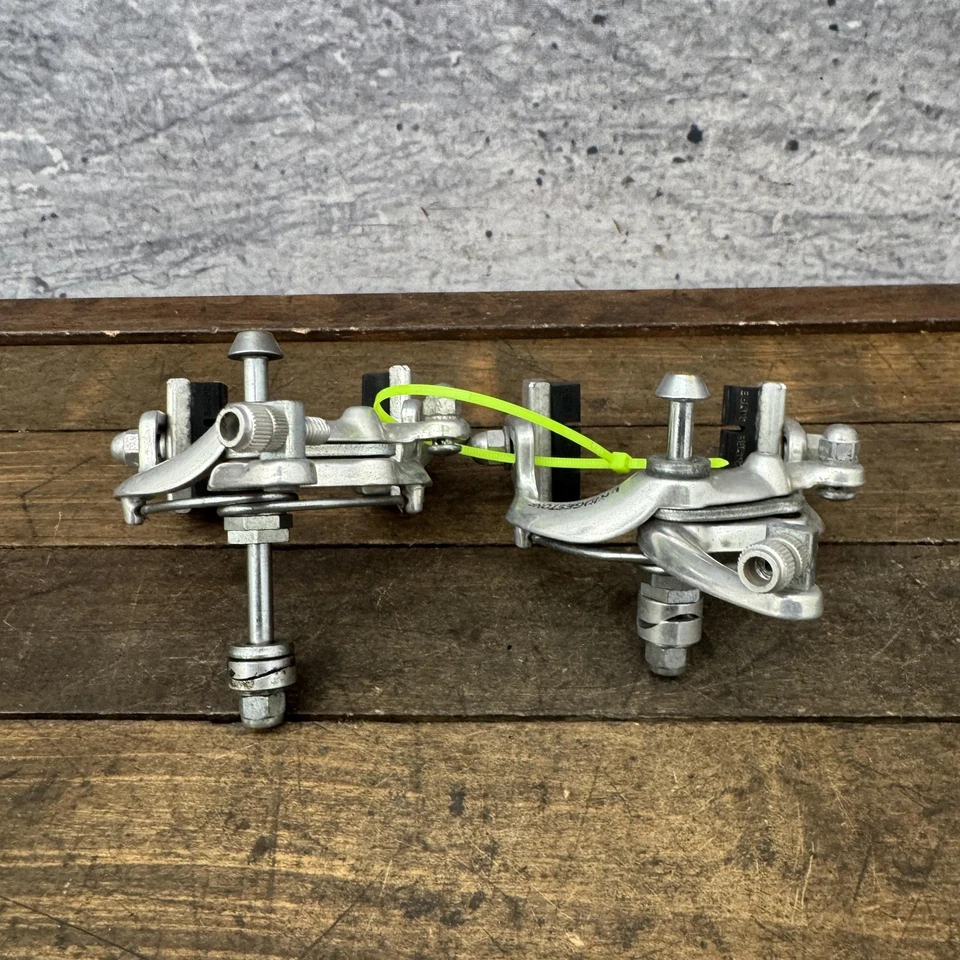 Juego de frenos de pinza de tracción lateral Bridgestone vintage delanteros traseros Japón 5583 tuerca años 80 Foto 2 de 4