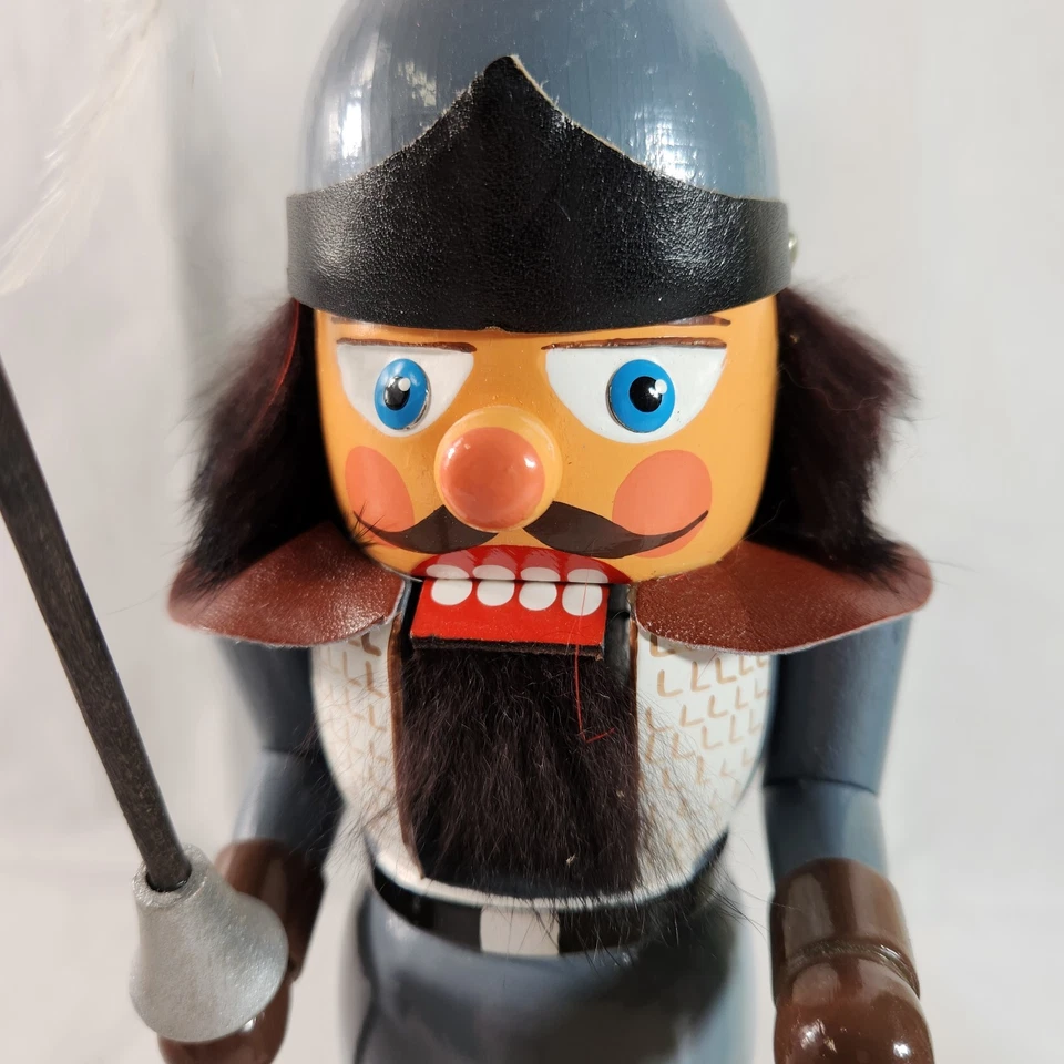 Cascanueces de Navidad Erzgebirge Handarbelt Volkskunst Cascanueces alemán en caja Foto 2 de 4