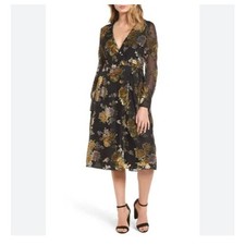 ASTR the label Sonya velvet floral wrap dress Size Medium
