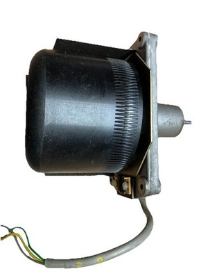 Studer /Revox a77 Capstanmotor 9 1/2 -19cm Tonmotor 1.021.160