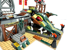 LEGO LEGENDS OF CHIMA: The Croc Swamp Hideout (70014)