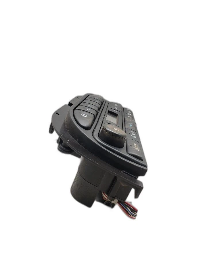 Temperature Control Non-heated Windshield Fits 97-06 XK8 1266418 - Image 2 of 4