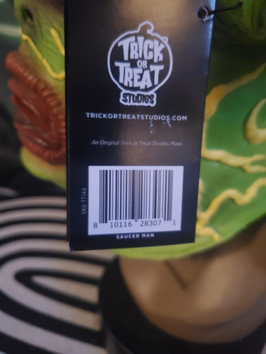 Illusive Concepts Saucer Man Retro Alien Halloween Mask Trick Or Treat Studios - Picture 10 of 24