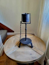 Very Fine Early 1800s Peter Derr Style Iron Gimbaled Trunnion Kettle Betty Lamp