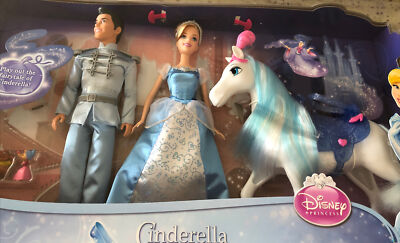 Disney Cinderella, Prince Charming & Royal Horse Happily Ever After Giftset 
