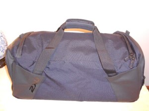 2xu duffle bag