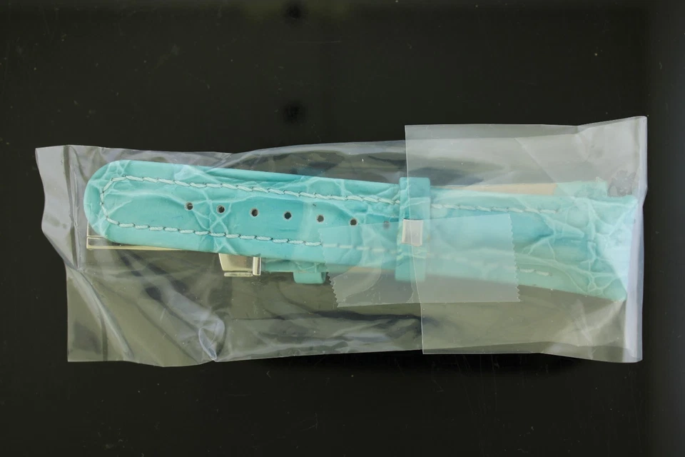 New Benny & Co Men's white 20 mm leather Band Cyan color. - Image 3 of 3