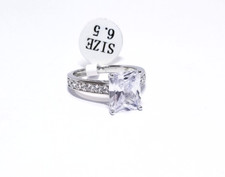 925 Cubic Zirconia Rectangle Cut Ring Size 6.5 - 3.4 Grams TW