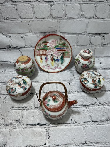 ANTIQUE JAPANESE KUTANI MEIJI PORCELAIN HAND-PAINTED TEAPOT SET