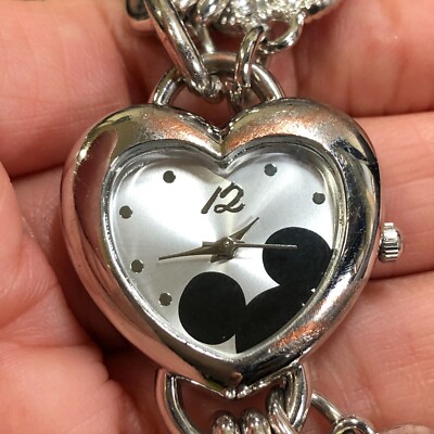 Disney Women's Mk2058 Mickey Mouse Silver-tone Sunray-dial