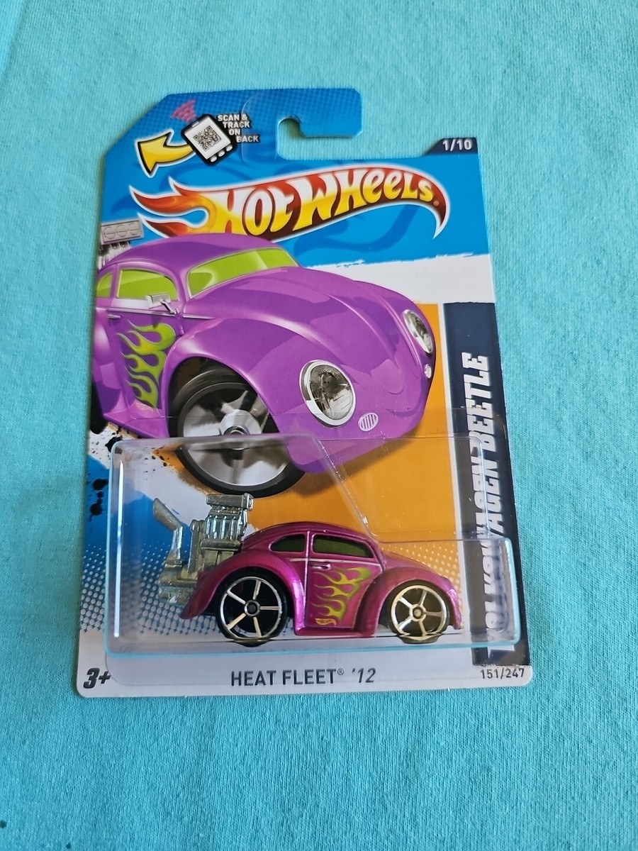 2012 Hot Wheels VOLKSWAGEN BEETLE Magenta 151/247 GREAT CARD Heat