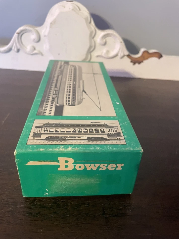 Bowser HO Scale FM Diesel Train Engine Body Kit #1-113000 NIB NOS Rare - Image 3 of 4