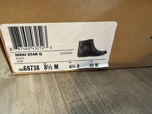 NEU Clarks Nikki Star Q Damenstiefel schwarz Crinkle 8,5 Schnalle niedriger Reißverschluss Freizeit - Bild 2 von 11