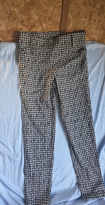 SOHO Apparel Ltd. Women's L Black/White Houndstooth Pull-On Stretch Leggings