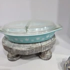 Vintage Pyrex Oval Divide 1  1/2 Qt Turquoise Snow Flake Casserole Glass Lid...