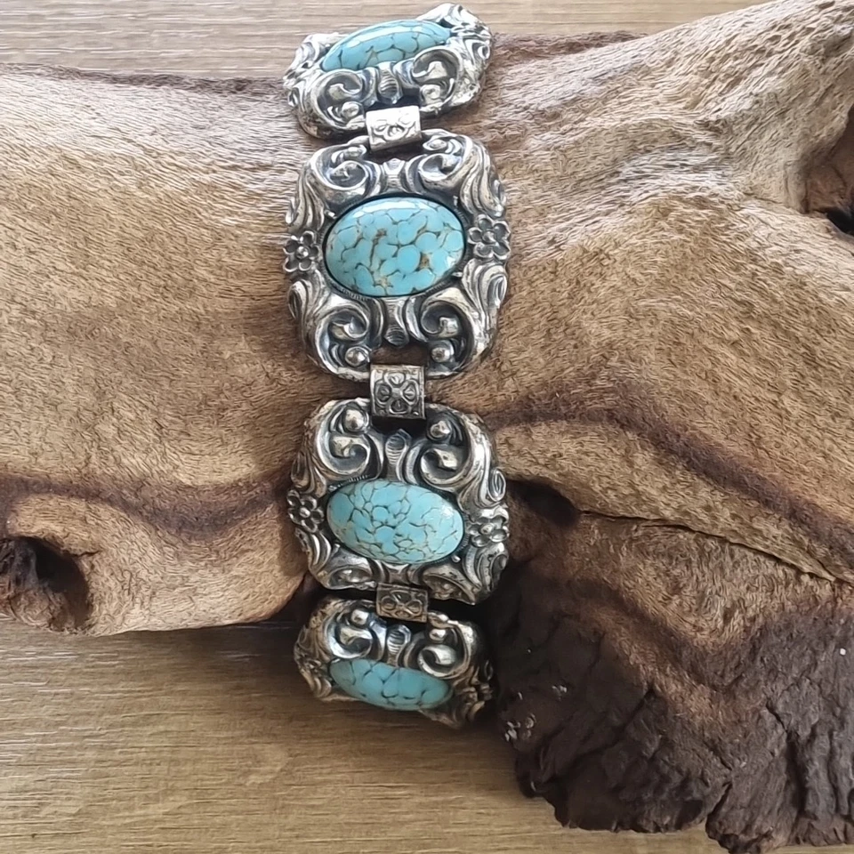 1970s Antiqued Silver Plated Square Panel Filigree Relief Blue Stone Bracelet - Image 2 of 4