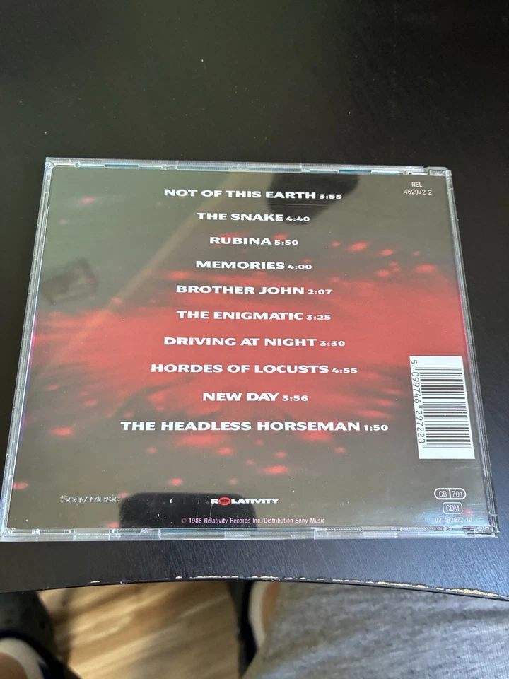 Joe Satriani - Not of This Earth - Bild 2 von 2