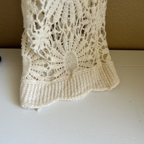 En Creme Beige Button Up Top Cover Up S-M See Through Floral Crochet Stitch. - Picture 5 of 16