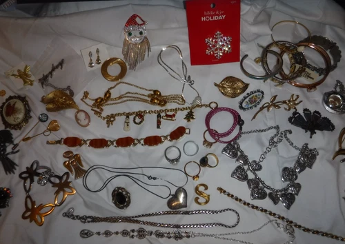 Vintage & Contemporary Costume/Fashion Jewelry Lot Most Signed All Wearable V-1