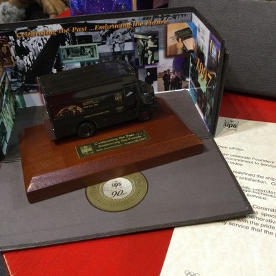 1997 Vtg UPS Advertising 90th Anniversary Diecast Truck Display Box NEW Papers